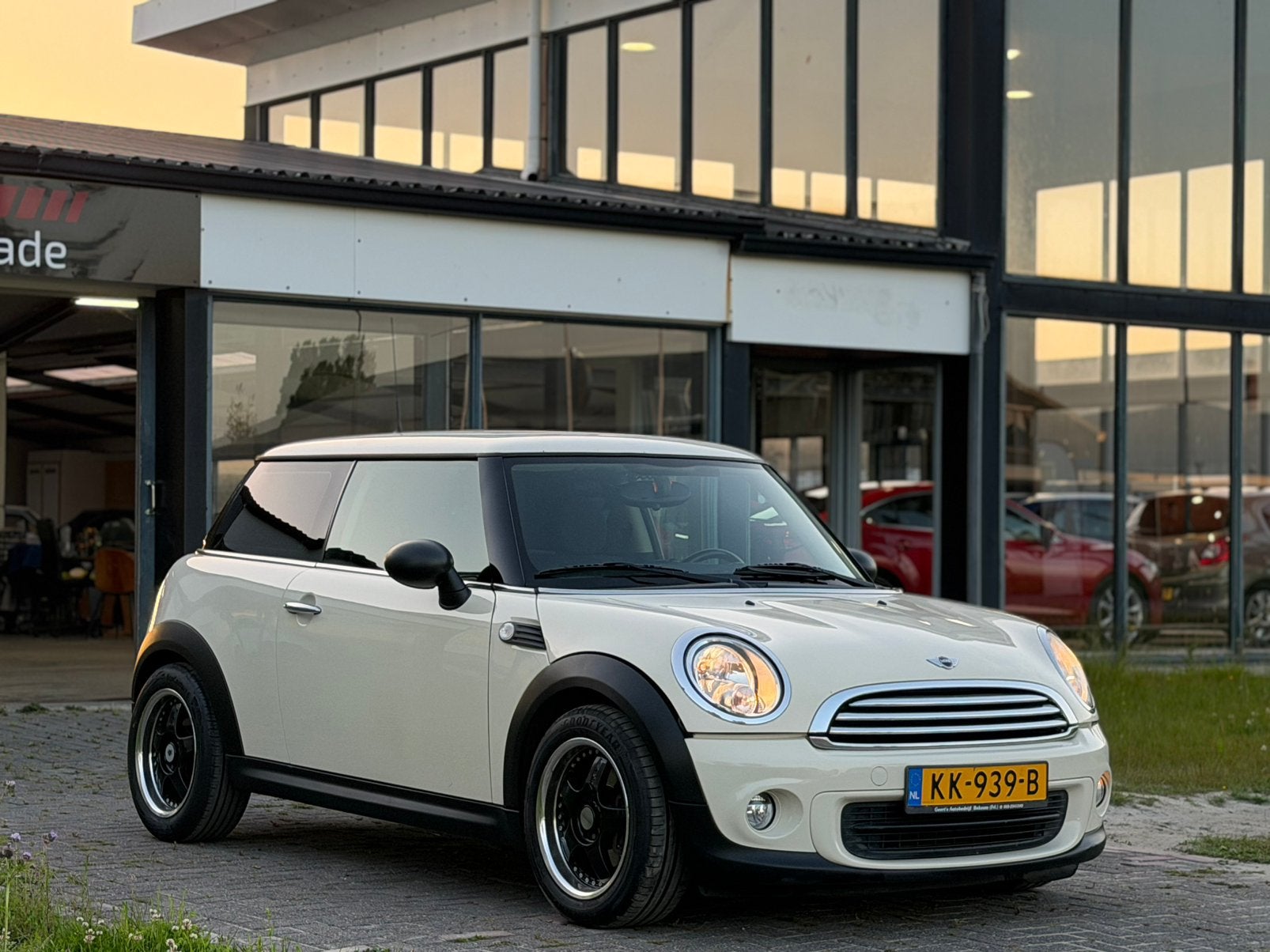 Mini 1.6 ONE Pepper - Airco - Vol. Onderh. - APK, Auto's, Mini, Voorwielaandrijving, Euro 5, Stof, 40 €/maand