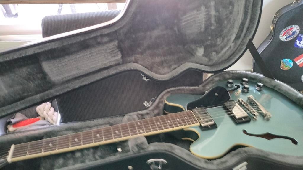 Epiphone ES-339 Pelham Blue + originele koffer, Muziek en Instrumenten, Snaarinstrumenten | Gitaren | Elektrisch, Ophalen, Zo goed als nieuw