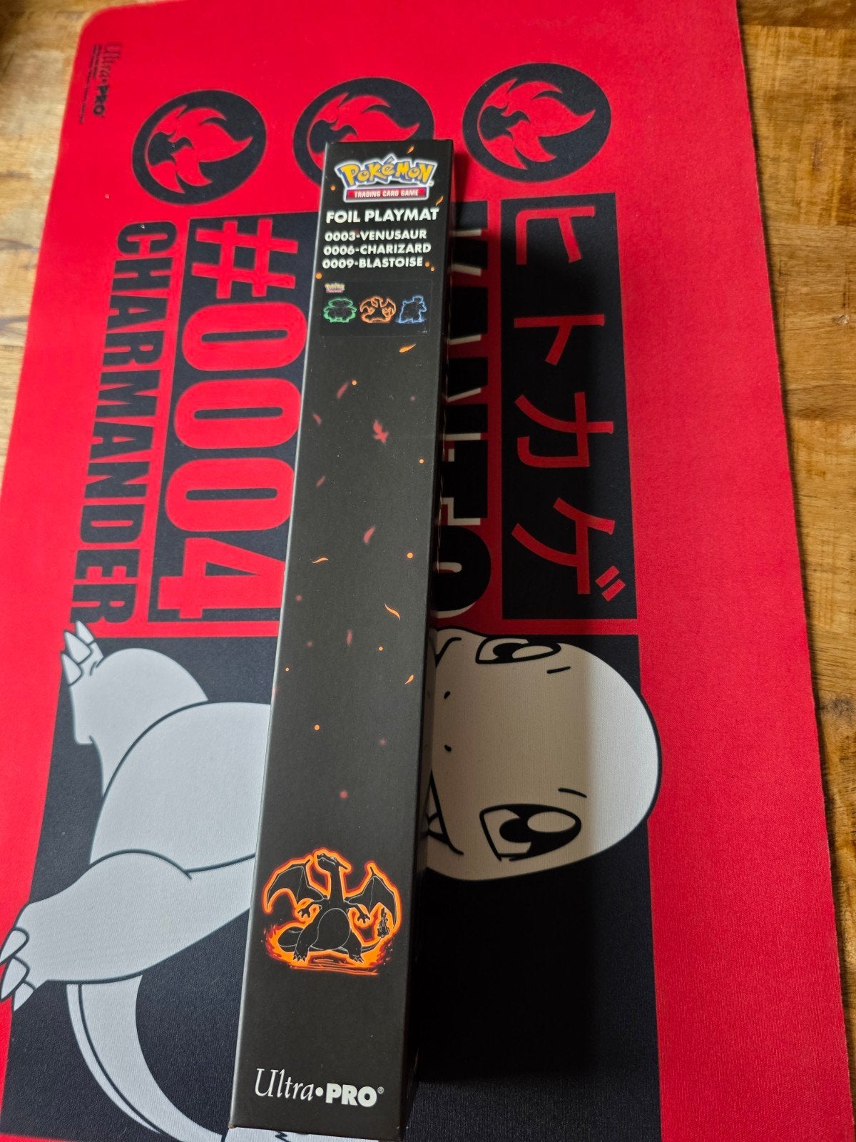 Ultra Pro Playmat Foil Neon Kanto, Verzenden, Nieuw, Foil