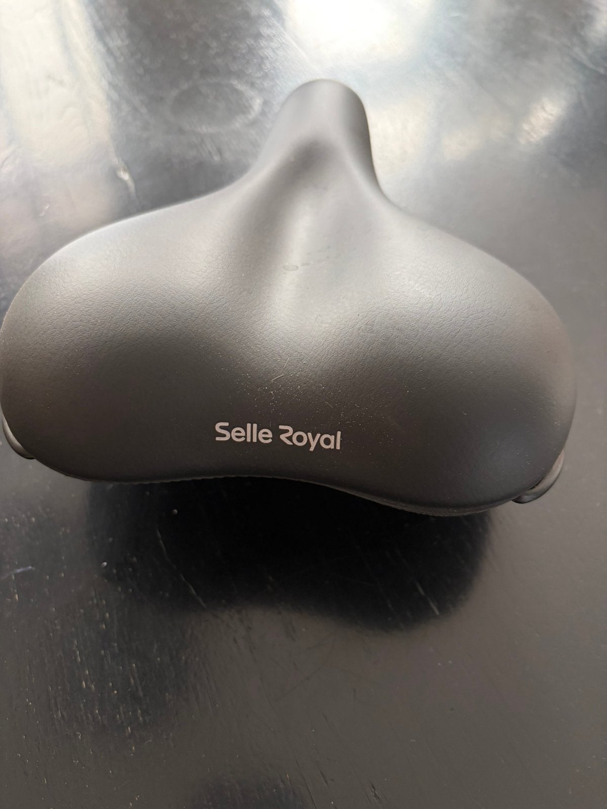 Nette fietszadel selle royal, Ophalen, Zo goed als nieuw