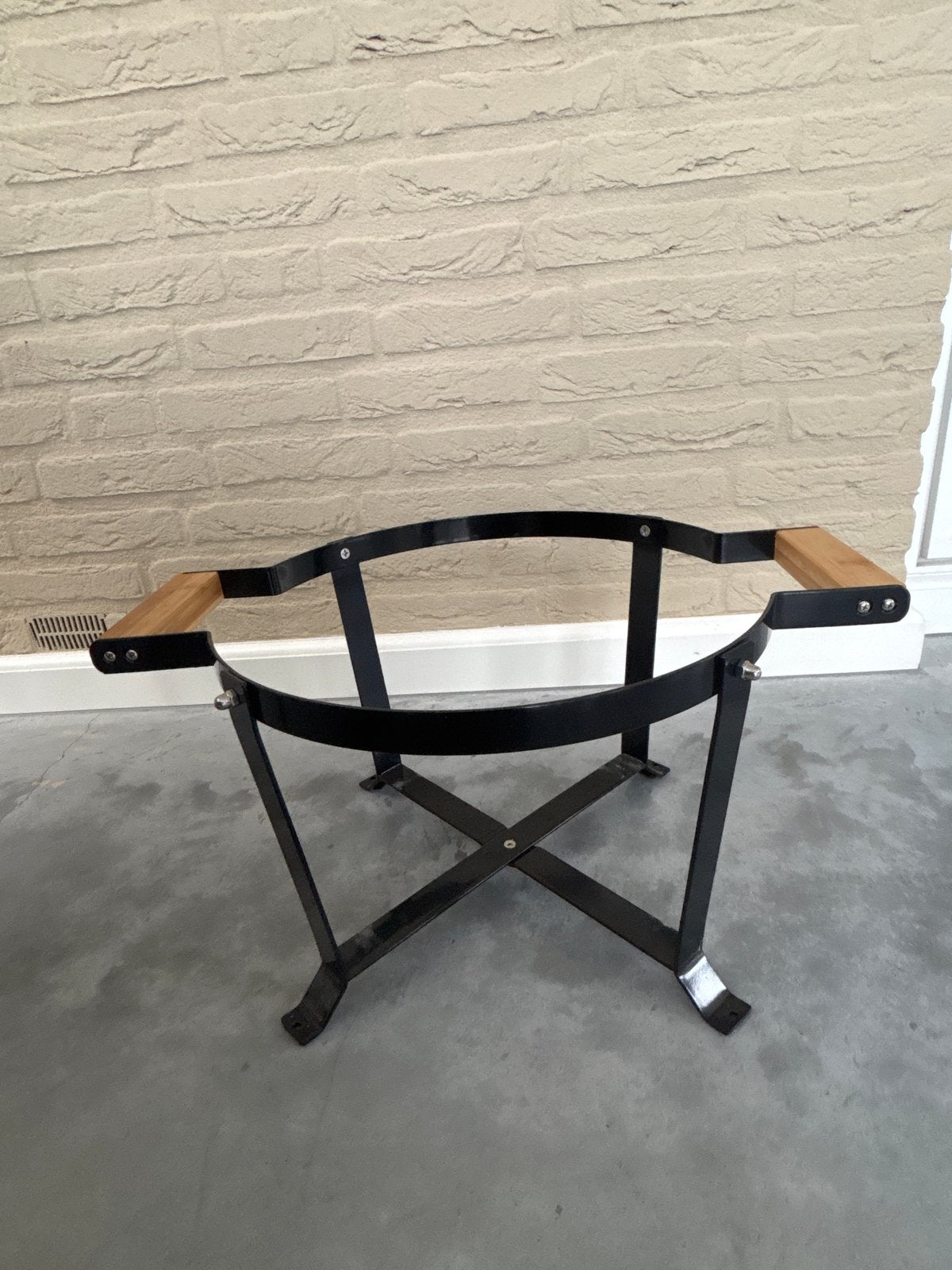 NIEUW Grill Guru Compact kamado onderstel houten handvatten, Ophalen, Gebruikt, Vuurkorf
