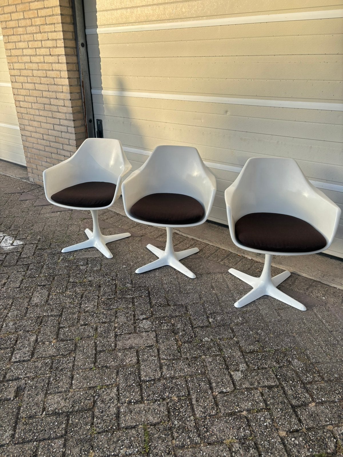 Arkana Maurice Burke nr. 116 stoelen, Ophalen