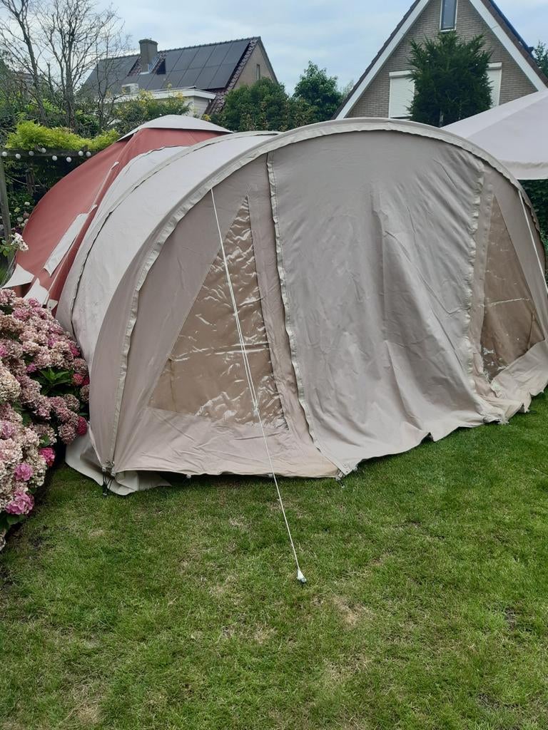 Karsten Comfort Oppompbare Tent met Luifels en Voorwand, Ophalen, Zo goed als nieuw, Tot en met 4