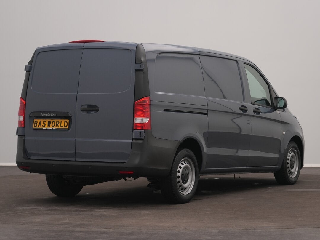 Mercedes Vito 110 Gesloten bestelwagen L2H1 Airconditioning, Auto's, Gebruikt, Euro 6, 4 cilinders, 1749 cc