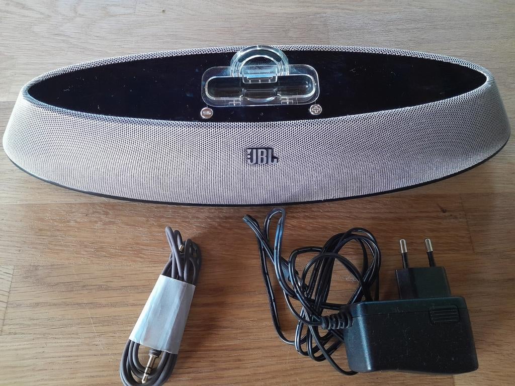 JBL speaker inclusief adapter en aux kabel, Ophalen of Verzenden, Minder dan 60 watt, Overige typen, JBL