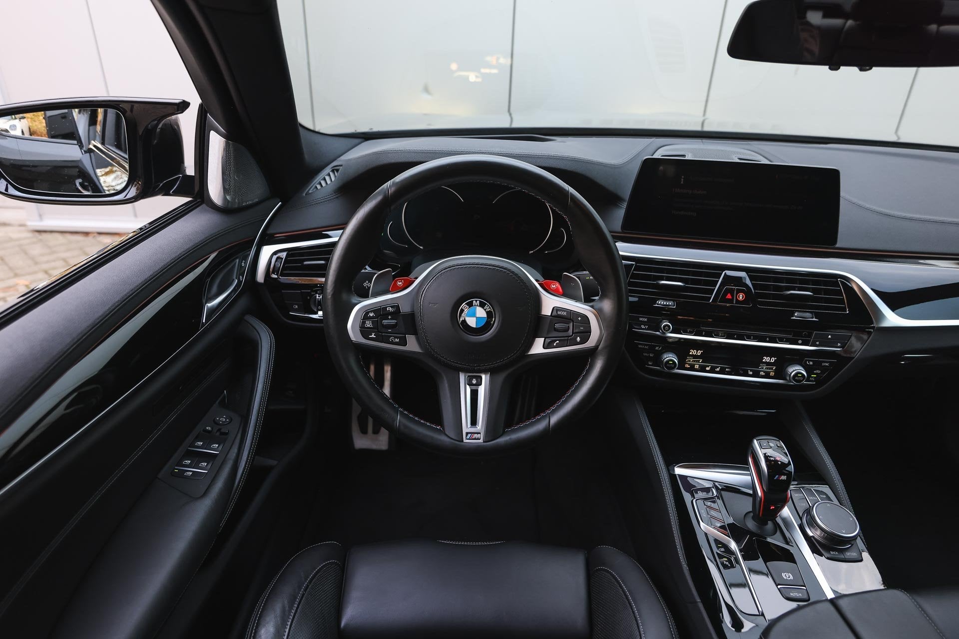 BMW 5 Serie M5 Automaat / Achteruitrijcamera / Bowers & Wilk, 12 maanden, Gebruikt, Zwart, Leder
