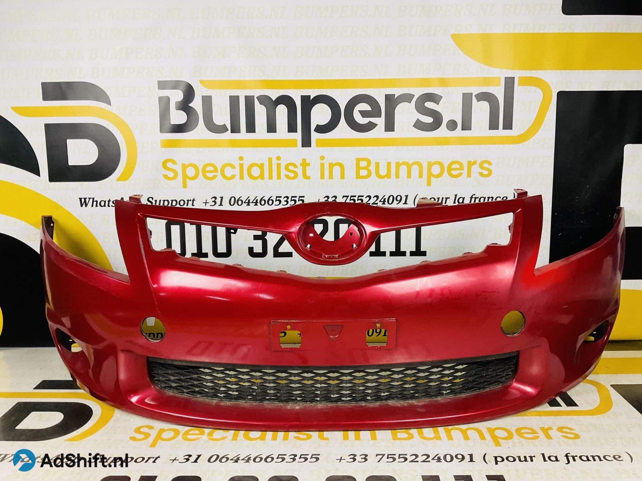 Bumper Toyota Auris Hybrid Voorbumper 2-D3-3086
