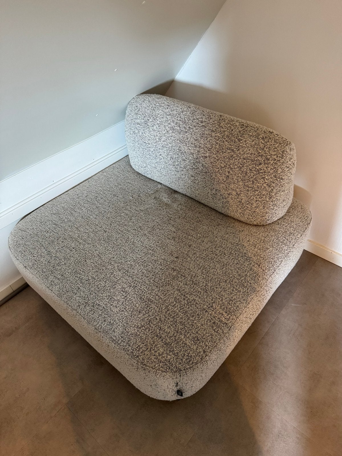 Comfortabele hocker met verstelbaar kussen, Ophalen, Gebruikt, Eenpersoons, 100 tot 125 cm