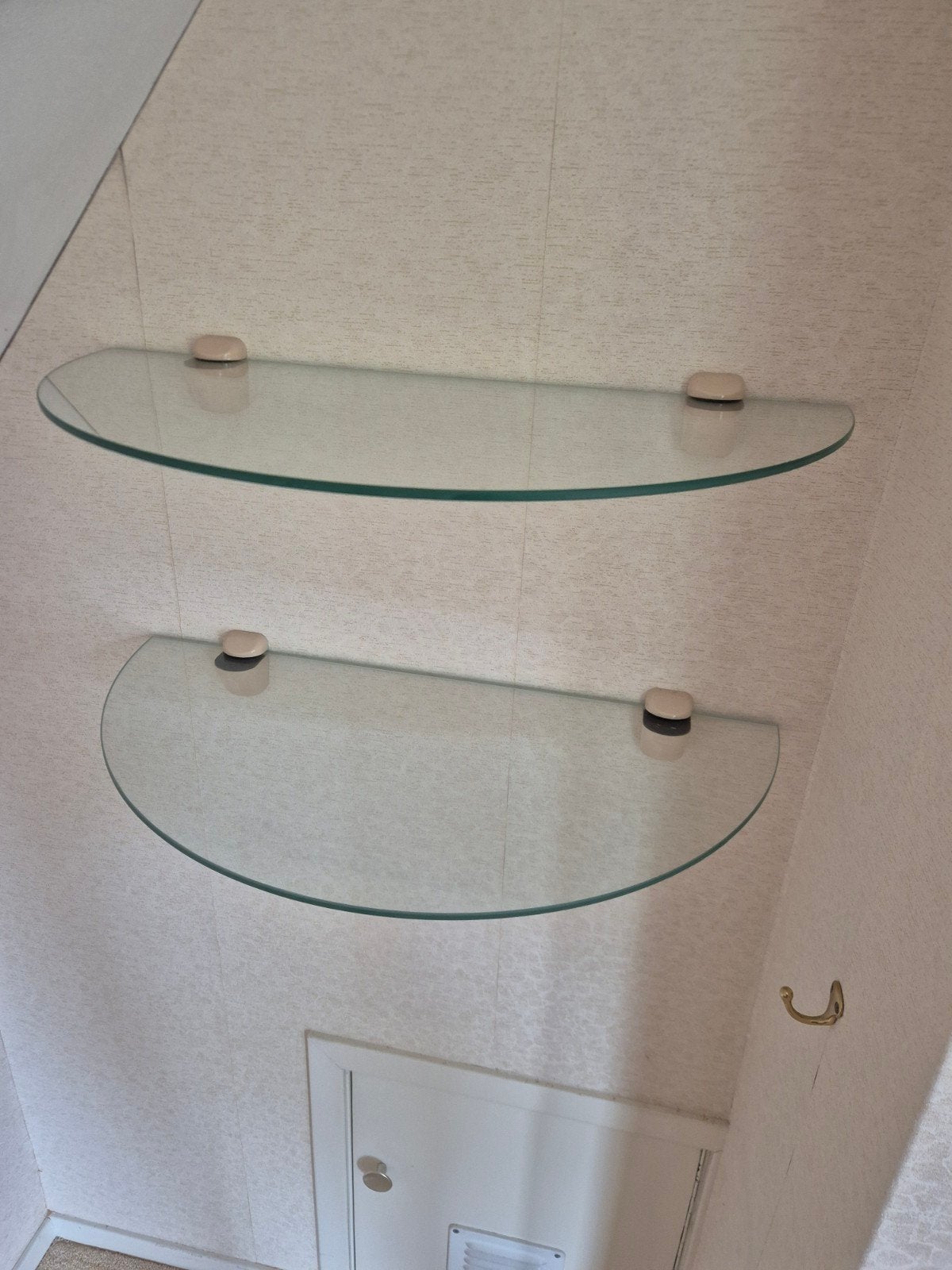 Glazen wandplankjes (2 stuks), Ophalen of Verzenden