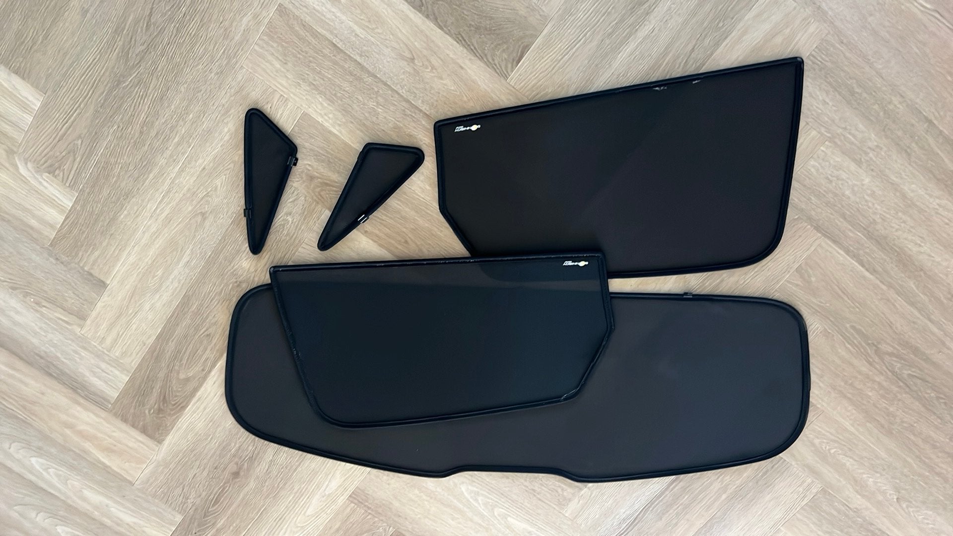 Sonniboy zonneschermen Audi A1 sportback, Auto diversen, Ophalen, Zo goed als nieuw