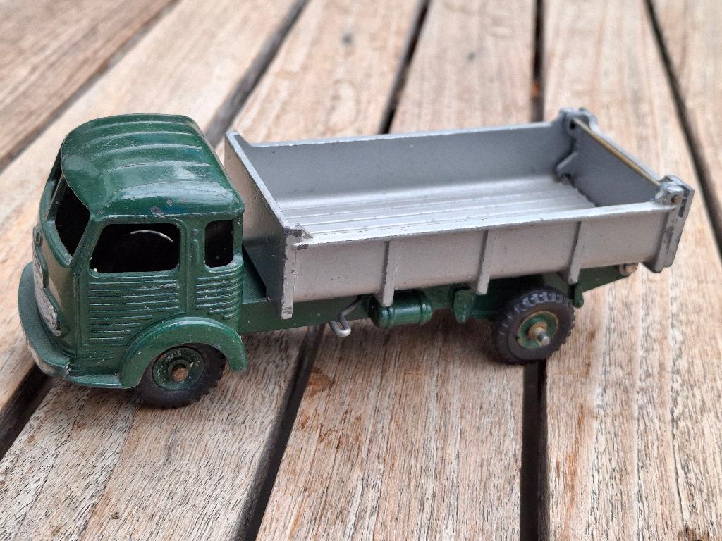 Dinky toys Simca vrachtwagen, Ophalen of Verzenden, Gebruikt, Bus of Vrachtwagen, Dinky Toys