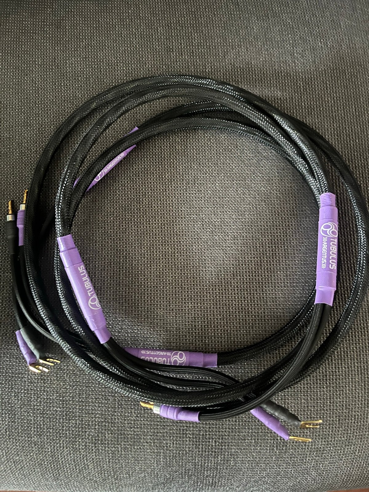 Tubulus Argentus V3 Luidsprekerkabels - High-End Audio, Ophalen of Verzenden, Zo goed als nieuw, 2 tot 5 meter, Luidsprekerkabel