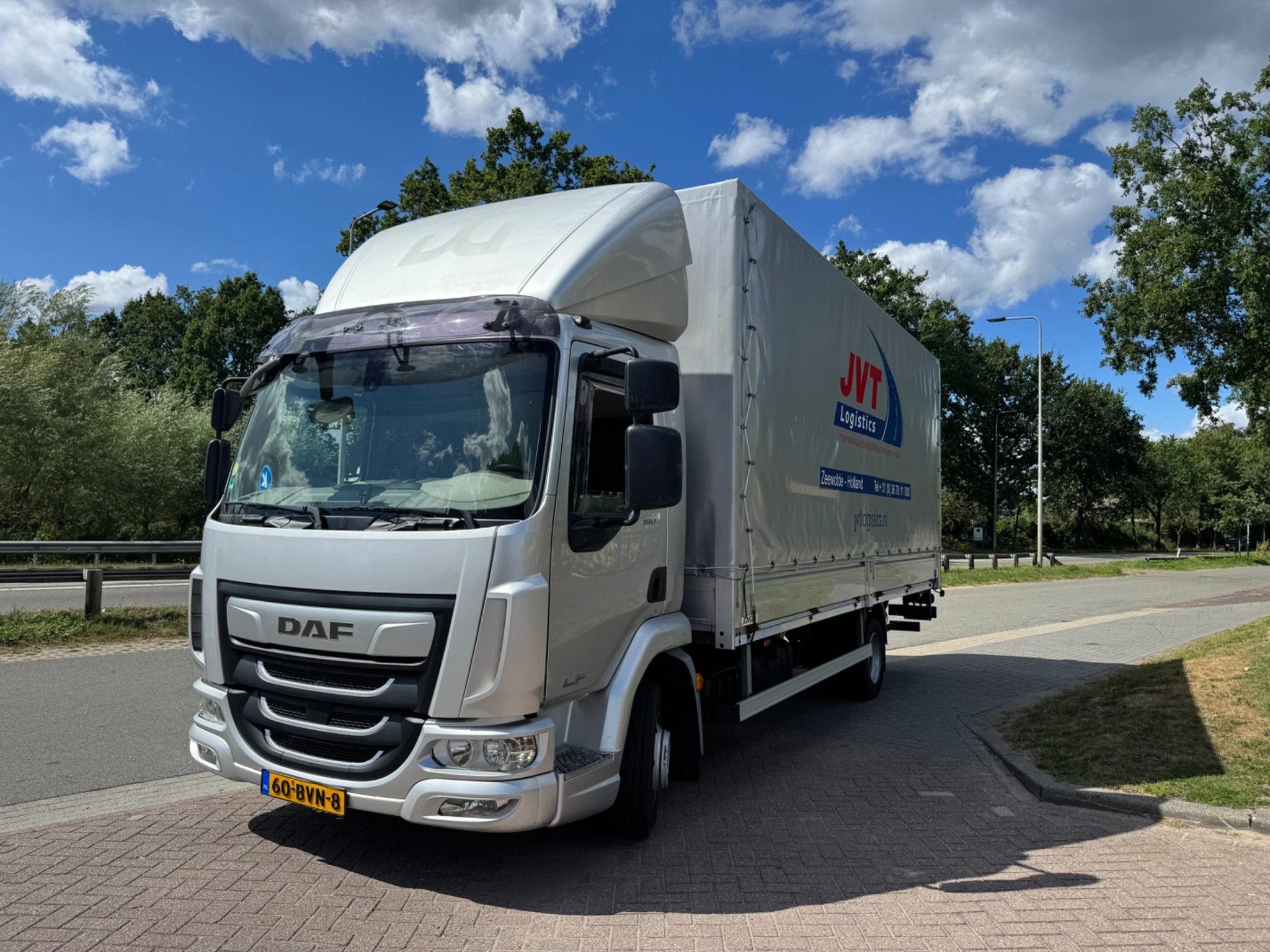 DAF LF 180 Schuifzeilen Laadbak 135000KIlm. (bj 2018), Auto's, Automaat, Euro 6, Diesel, DAF
