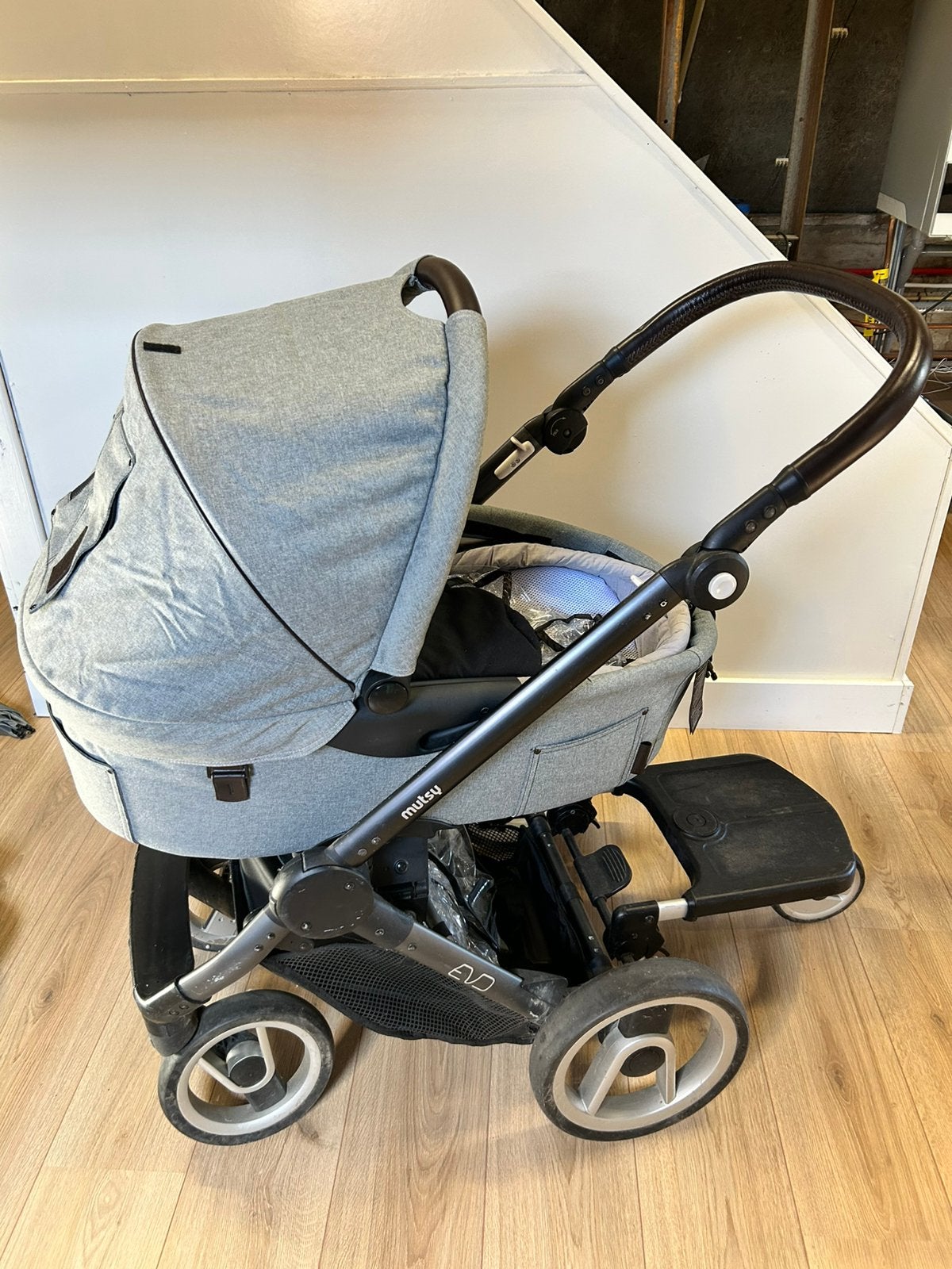 Mutsy 4Rider kinderwagen complete set /reiswieg & accessoire, Ophalen, Gebruikt, Mutsy, Verstelbare duwstang