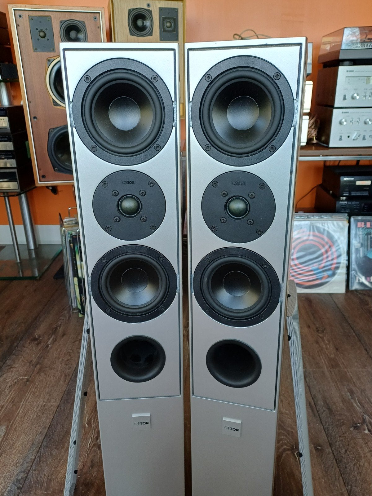 Canton LE-207 Zuilspeakers - Goede Staat, Krachtig Geluid, Vloerstaande luidspreker, Gebruikt, 60 tot 120 watt, Basreflex