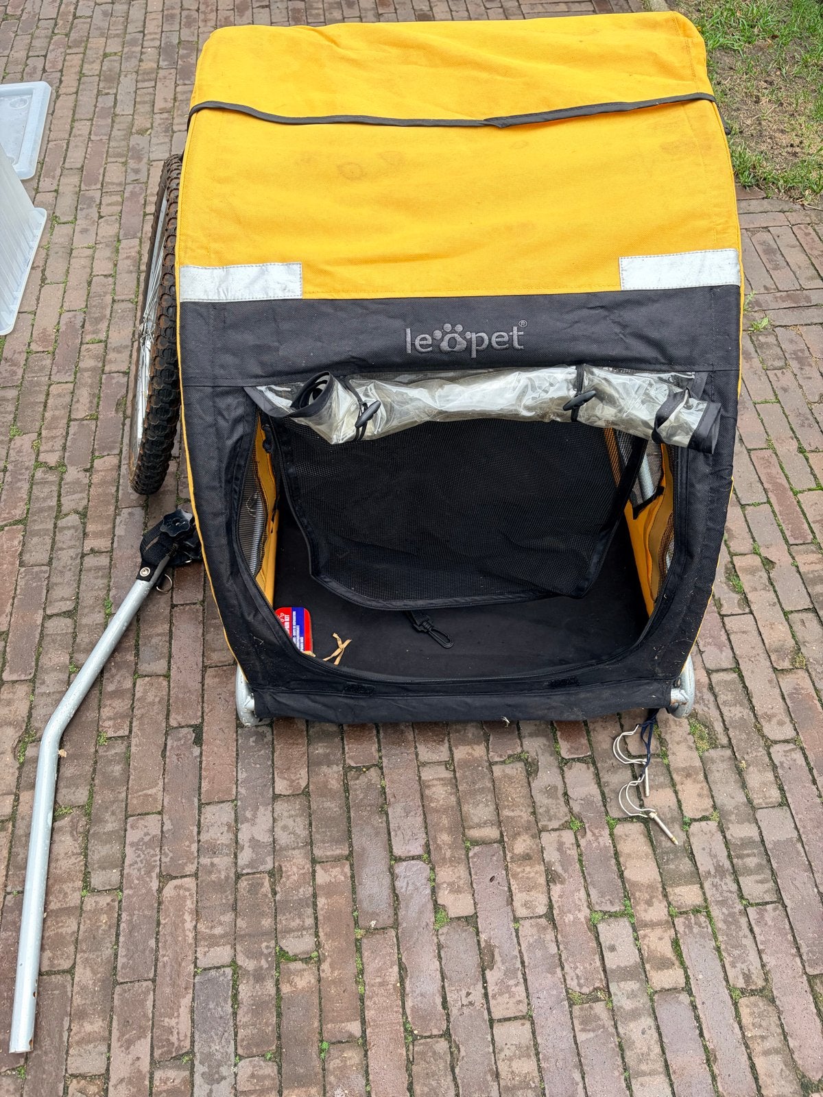 Leopet Hondenkar - Geel/Zwart, 60 cm hoog en 75 cm lang, Gebruikt, Opvouwbaar, 20 tot 40 kg, Ophalen of Verzenden