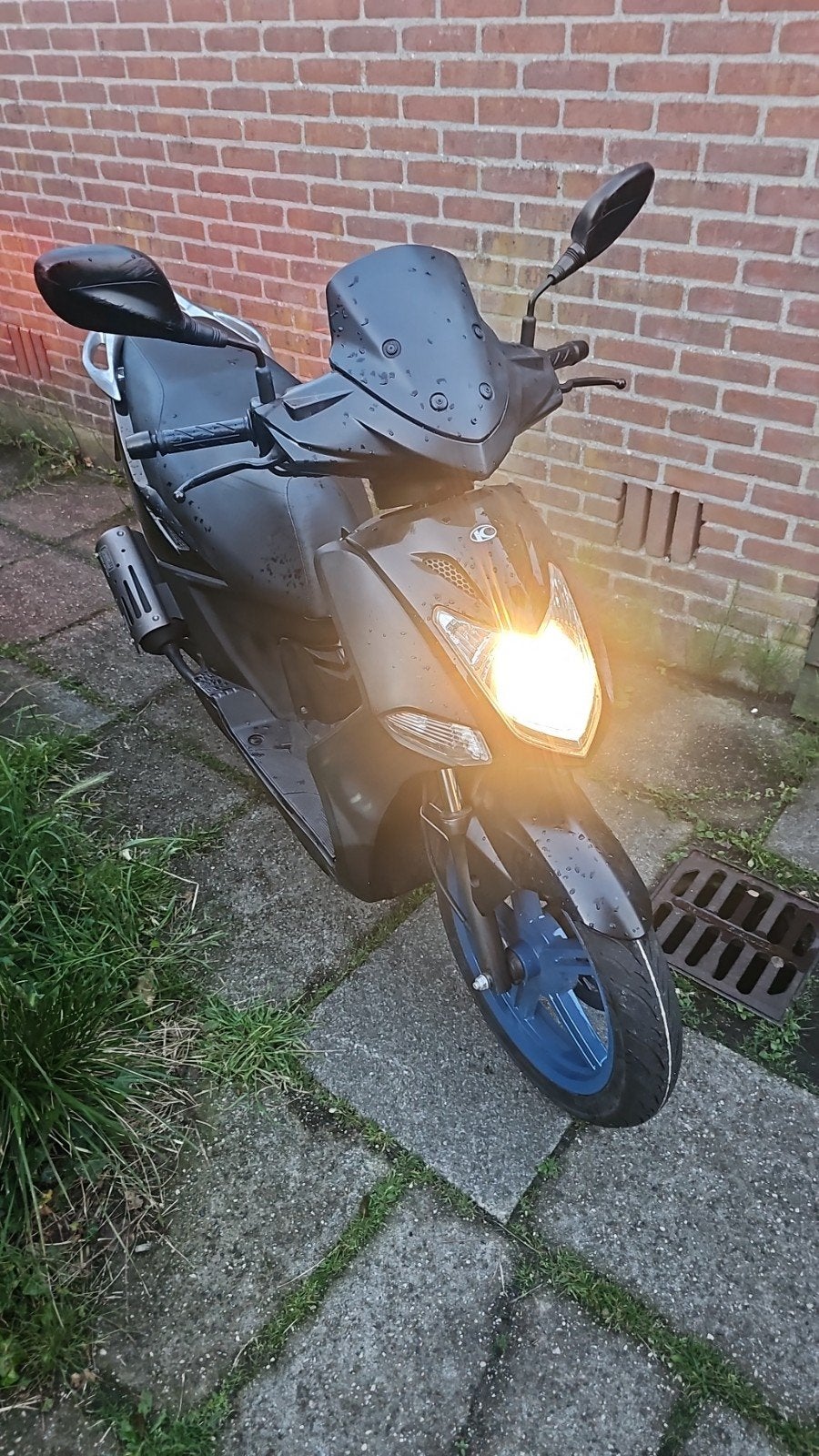 Kymco Agility 150cc Scooter - Zwart met blauwe accenten, Ophalen of Verzenden, Gebruikt, Benzine, Agility