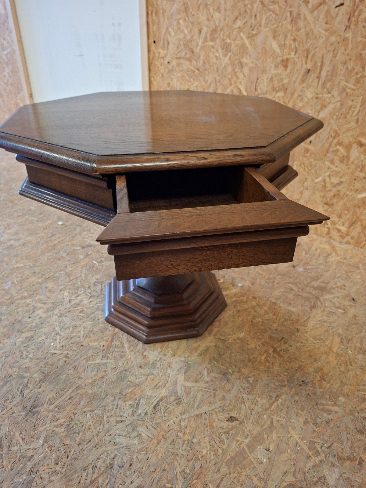 Vintage houten tafeltje ,bijzettafel  8 hoek, Ophalen