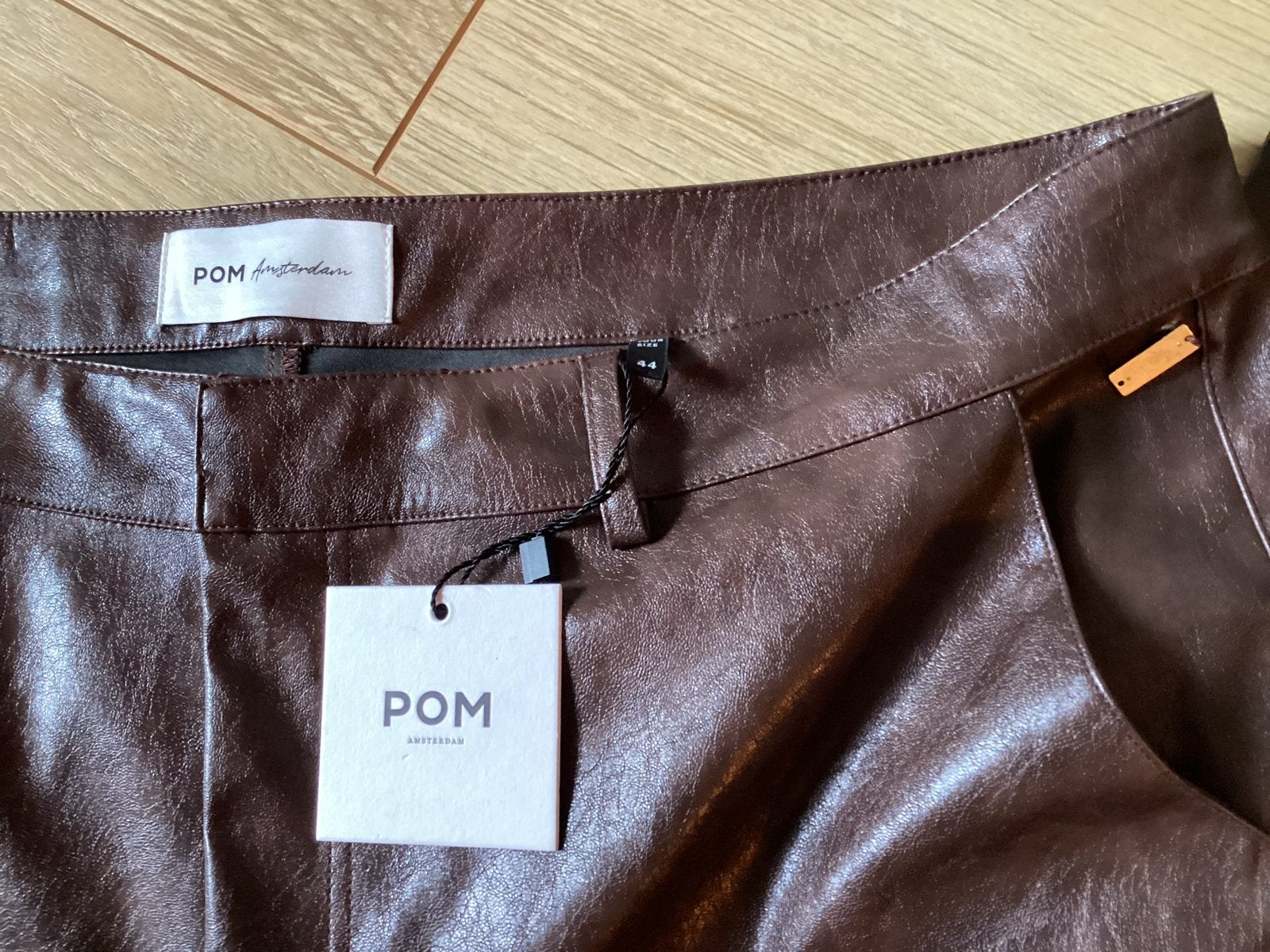 Nieuwe POM Amsterdam bruine vegan leren broek maat 44, Bruin, Maat 42/44 (L), Nieuw, Ophalen of Verzenden