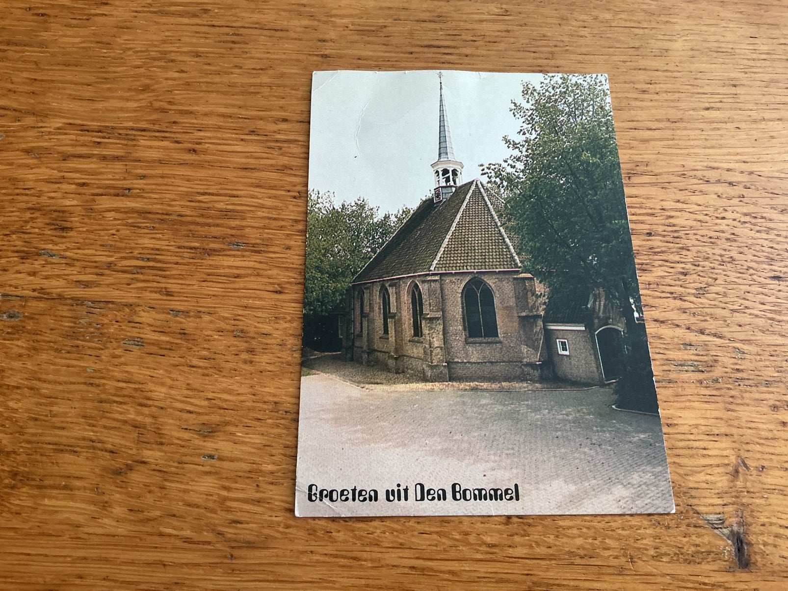 C3570 groeten uit Den Bommel kerk VOUWEN, Ophalen of Verzenden, 1980 tot heden, Zuid-Holland