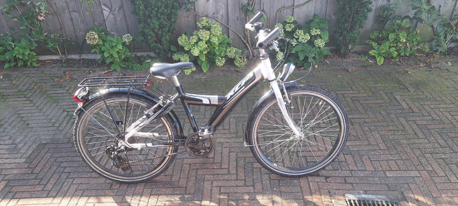 Jongensfiets met versnellingen en bagagedrager, Gebruikt, Velgrem, Versnellingen, 50 tot 53 cm
