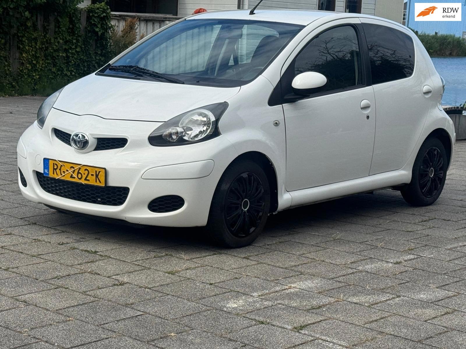 Toyota Aygo 1.0-12V Cool/Cruisecontrol/Airco/apk 08-2027, Auto's, Voorwielaandrijving, Gebruikt, 4 stoelen, Bedrijf