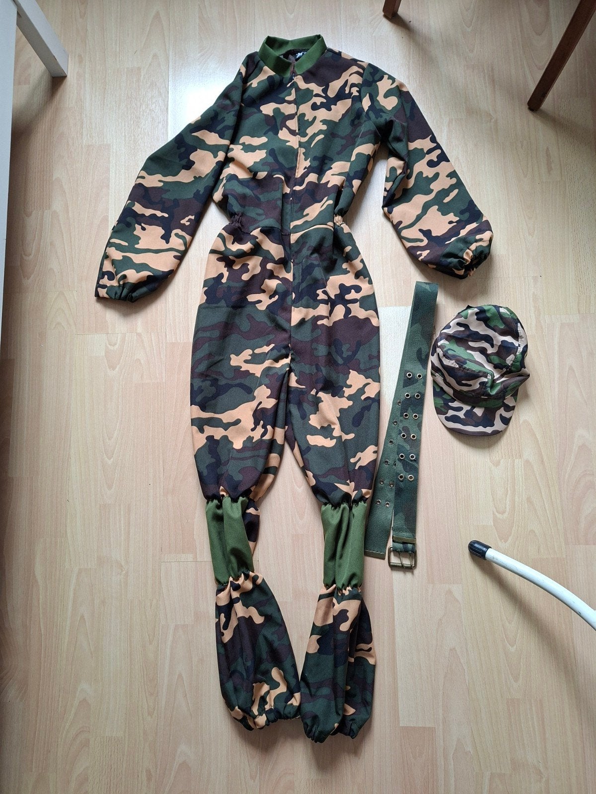 Soldatenpak met pet en riem maat 164, Ophalen, Jongen of Meisje, Broek