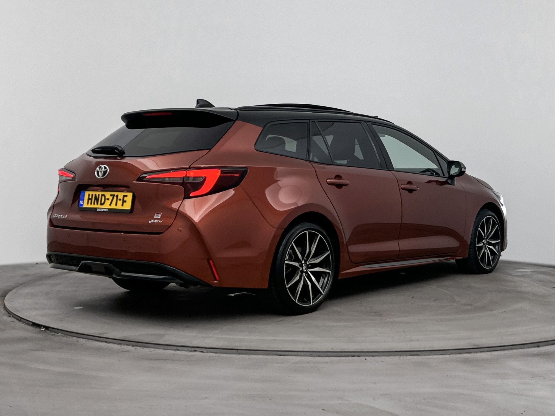 Toyota Corolla Touring Sports Hybrid 180 GR-Sport Plus *DEMO, Auto's, Toyota, 12 maanden, 450 kg, 4 cilinders, 1415 kg