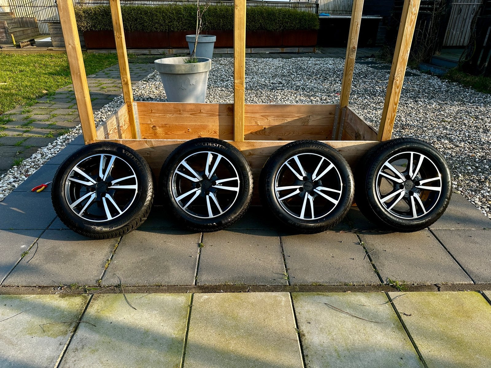 Vredestein Snowtrack 175/65 R19 met MAK Velgen, Ophalen, Gebruikt