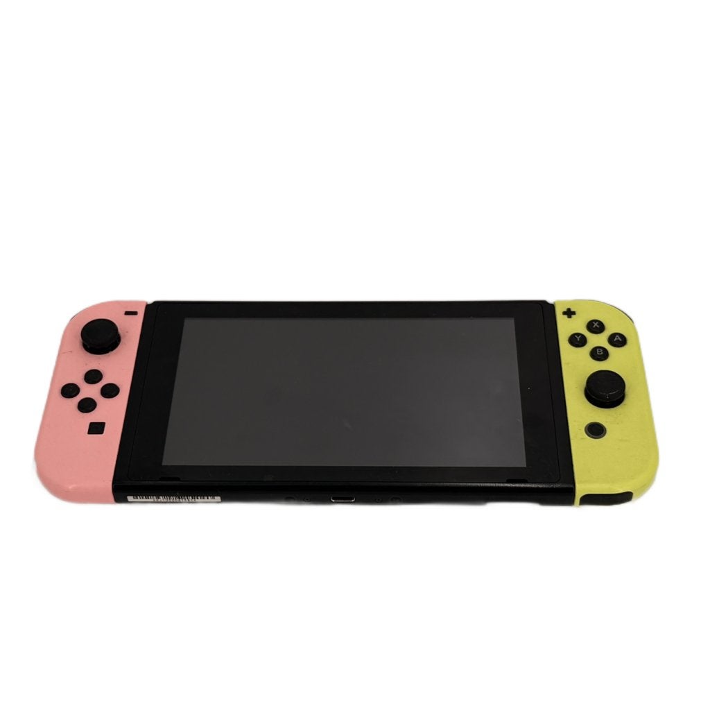 Nintendo Switch V2 (2019) - Roze/Geel, Nintendo, Gebruikt, Support@nintendo.com, 11-1 Hokotate-cho, Kamitoba, Minami-ku
Kyoto 601-8501
Japan