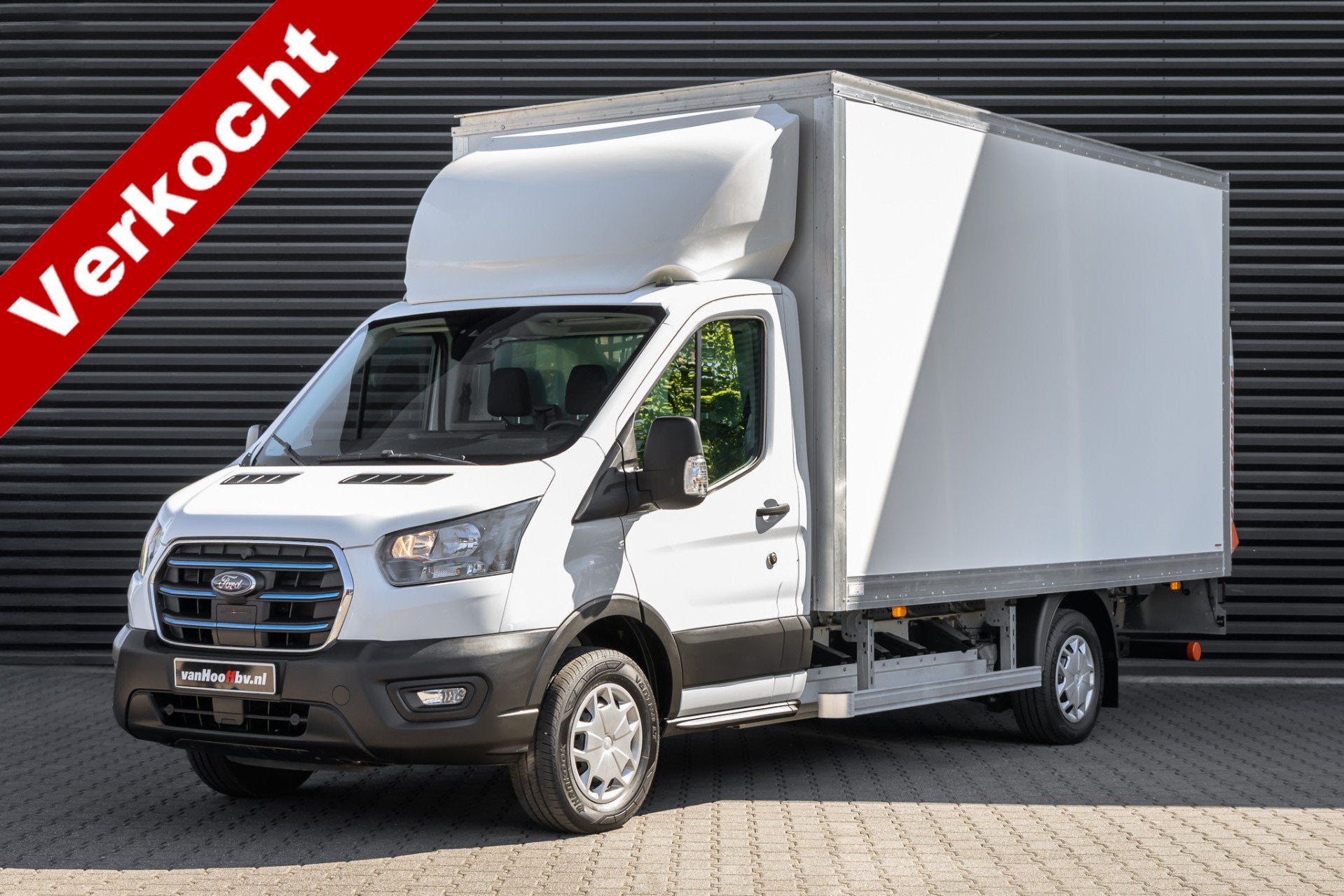 Ford E-Transit Bakwagen met laadklep d'Hollandia (bj 2025), Automaat, Gebruikt, Zwart, Wit