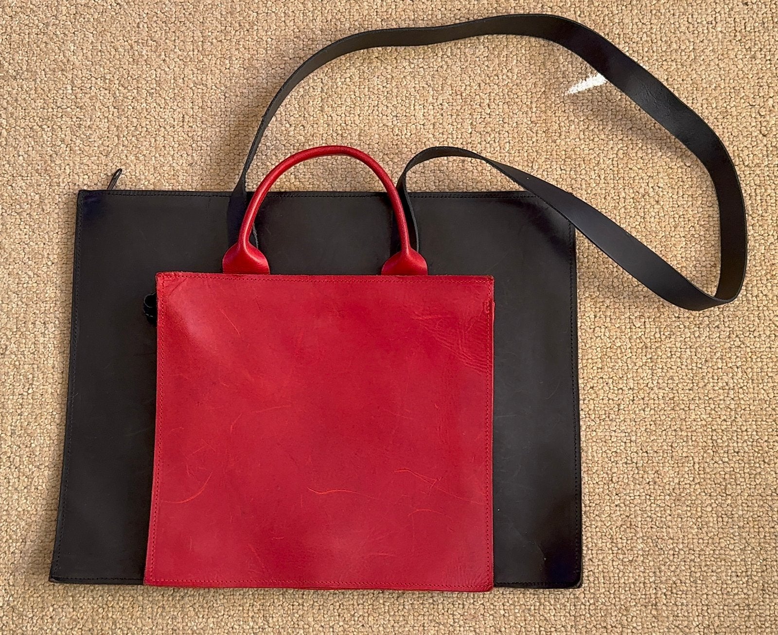 Design Maria Hees Leren Tas Zwart Rood - in nieuw staat., Ophalen of Verzenden, Zo goed als nieuw, Zwart, Handtas
