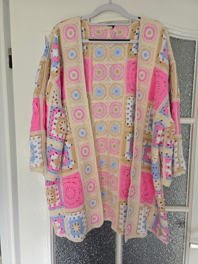 Nieuw lang gehaakt vest roze blauw 40 42 44 46, Ophalen of Verzenden, Nieuw, Roze