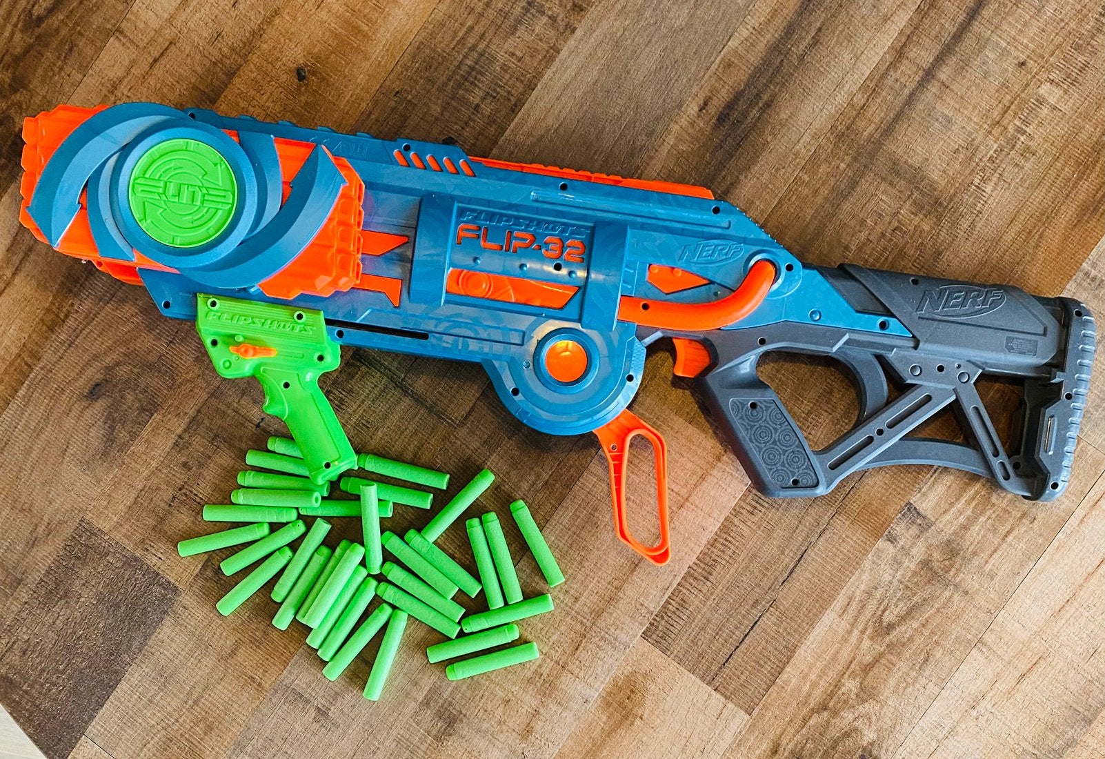 Nerf Flip-32 blaster met groene Nerf-pijltjes, Ophalen of Verzenden, Zo goed als nieuw