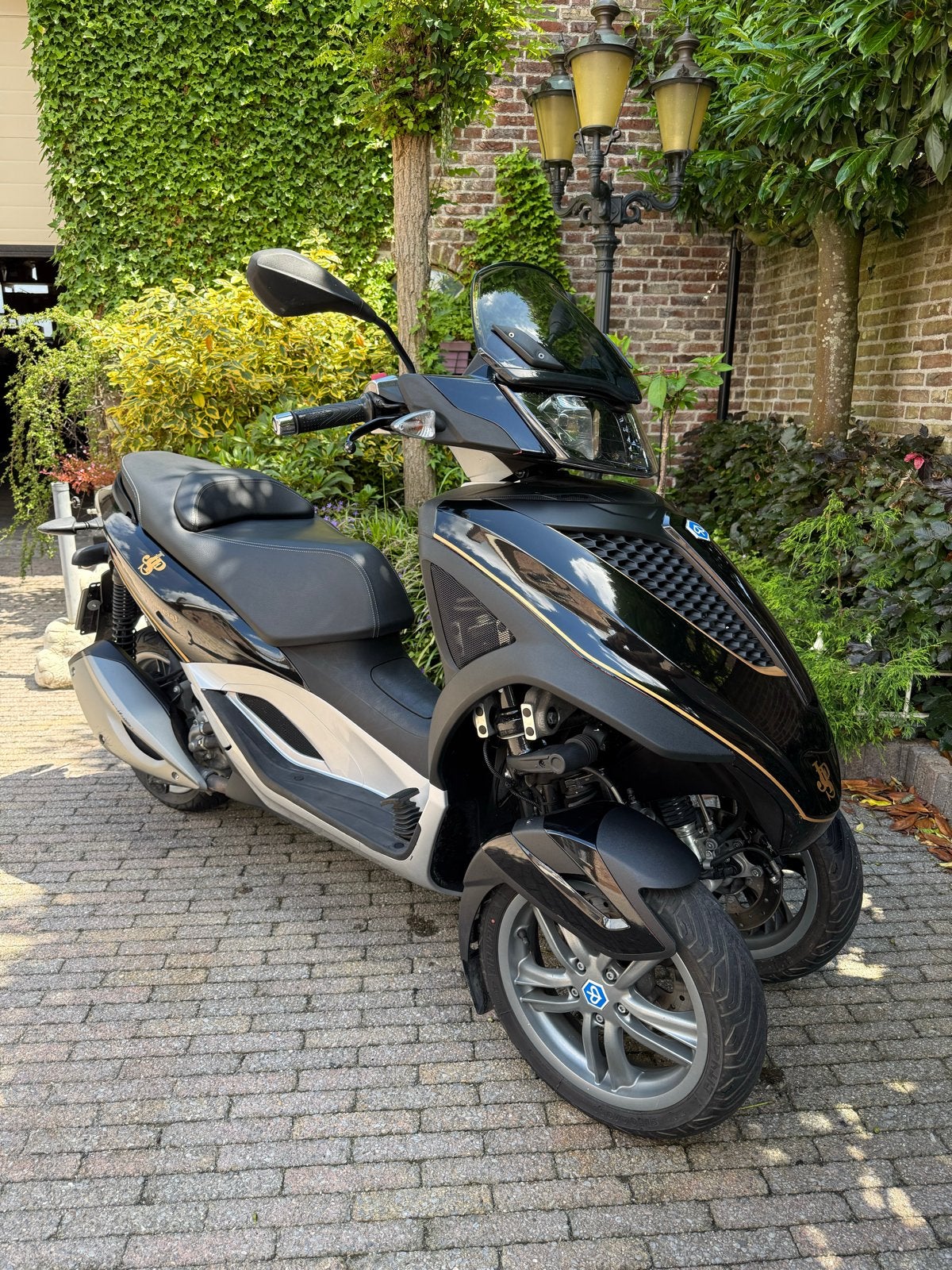 Piaggio MP3 Yourban 300 - John Player Special Editie, Motoren, Motoren | Piaggio, Particulier