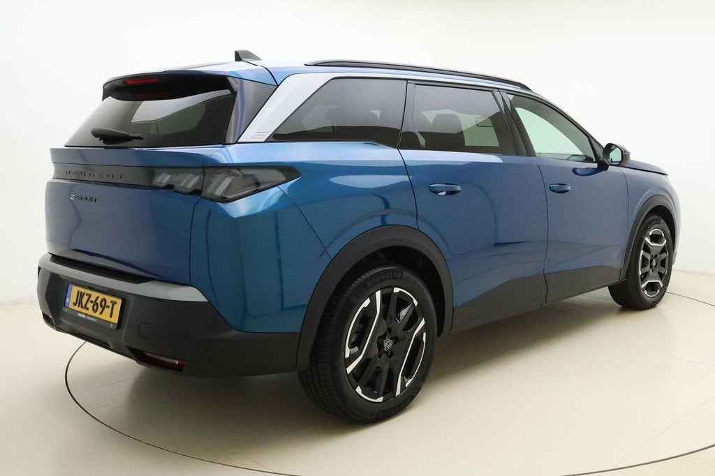 Peugeot e-5008 Allure Avantage 73 kWh 7p 100% Elektrisch | 7, Auto's, Peugeot, Gebruikt, 213 pk, Blauw, Automatische klimaatregeling