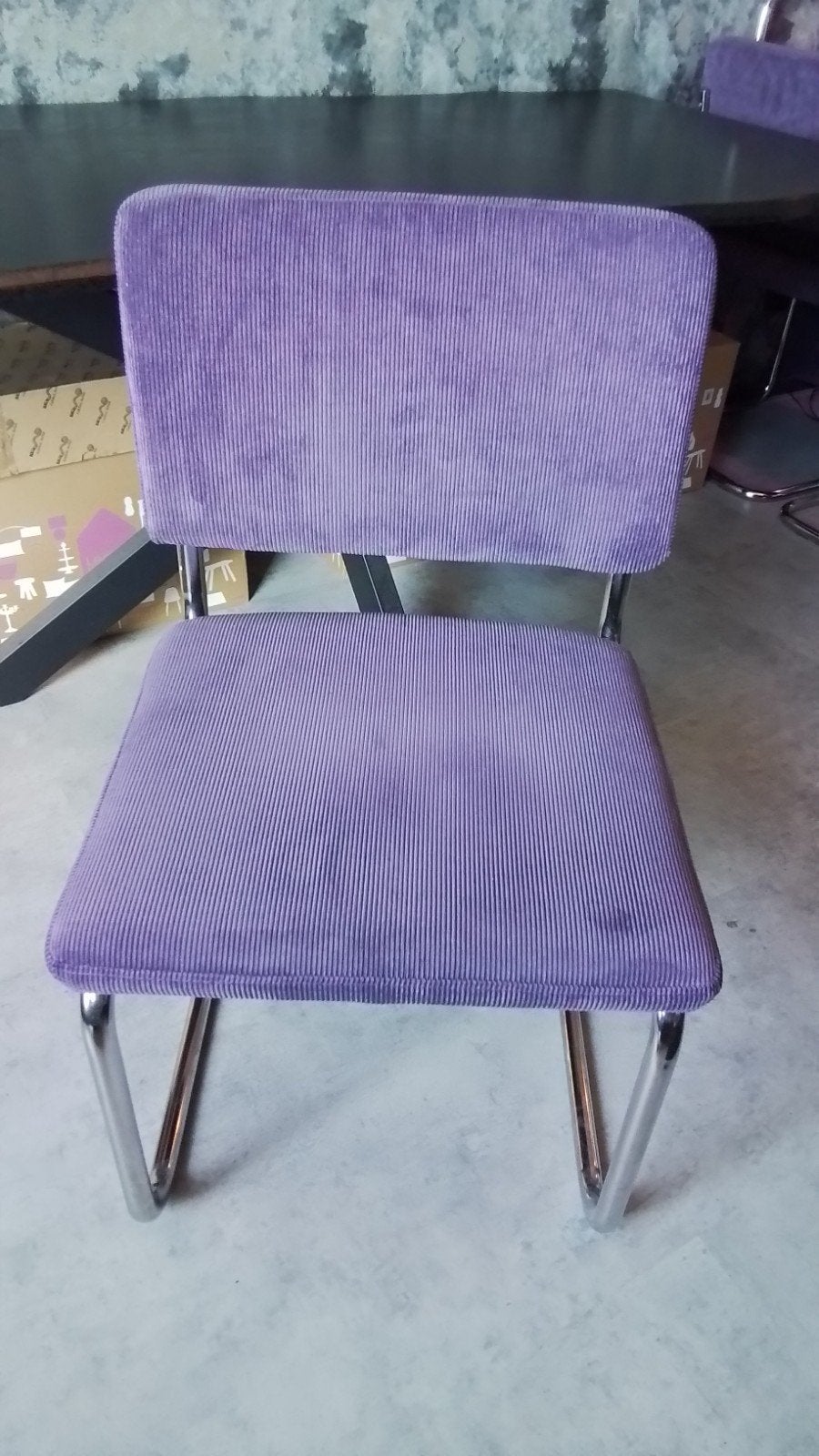 Paarse Ridge rib eetkamerstoel met buisframe, Huis en Inrichting, Stoelen, Gebruikt, Overige kleuren, Stof, Eén