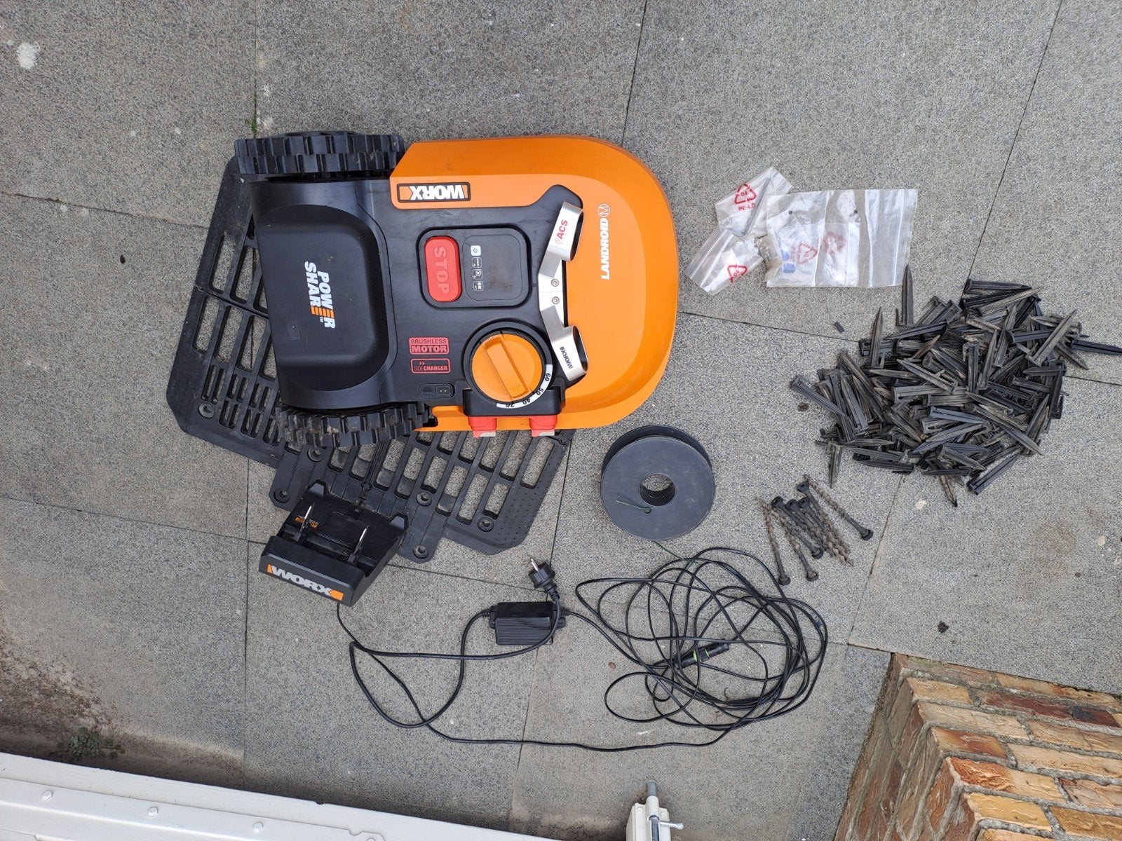Worx Landroid robotmaaier M500,  Zo goed als nieuw, Cirkelmaaier, Accu-grasmaaier, Mulchfunctie, Ophalen of Verzenden