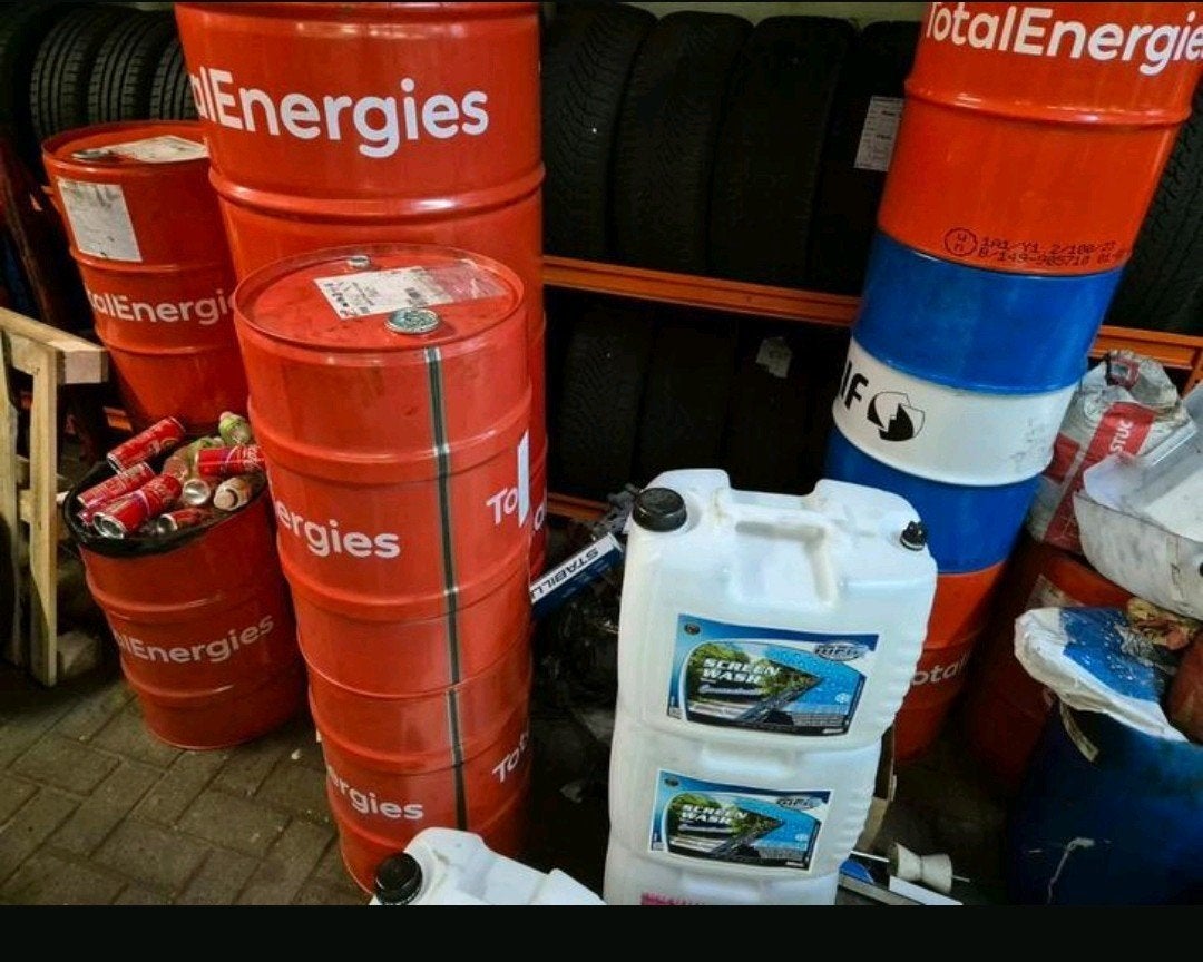 Olievaten,drums,prullenbak,bbq,vuurkorf,jerrycans, Ophalen, Zo goed als nieuw