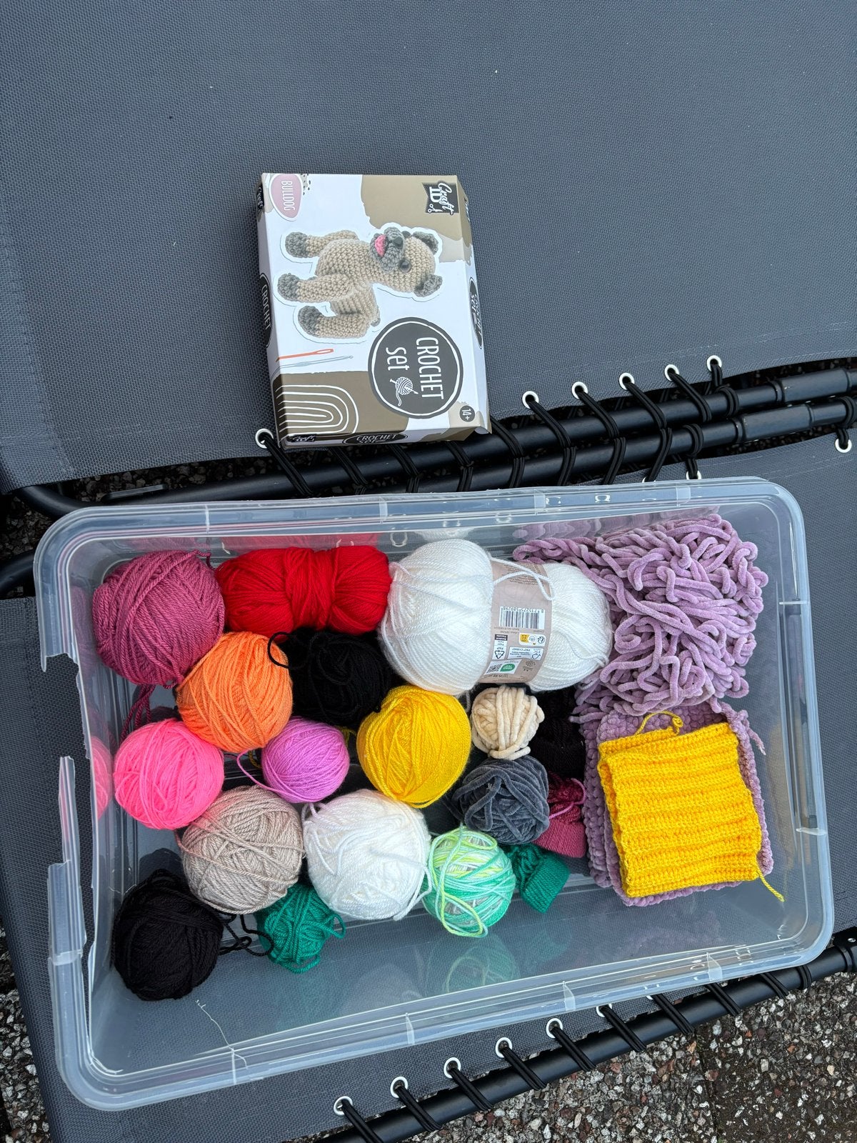 Groot haakpakket met wol en Craft ID Bulldog set, Ophalen, Zo goed als nieuw, Haken, Wol of Garen