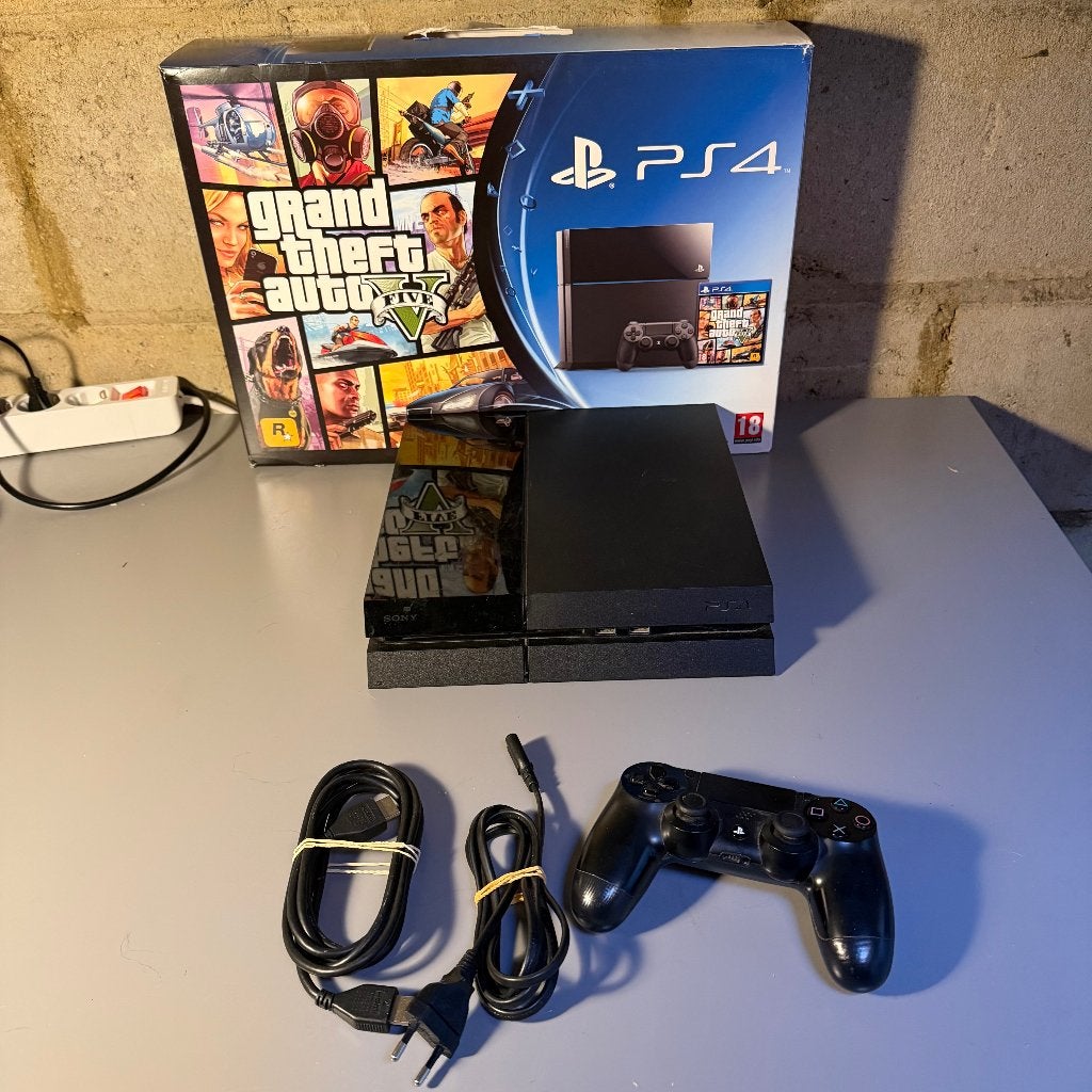 Te Koop: Sony PlayStation 4 – GTA V Bundel  + Controller, Ophalen of Verzenden, Met 1 controller, Original, 500 GB