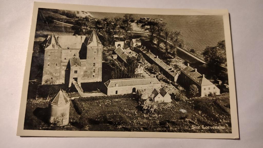 Poederoijen Slot Loevestein, Ophalen of Verzenden