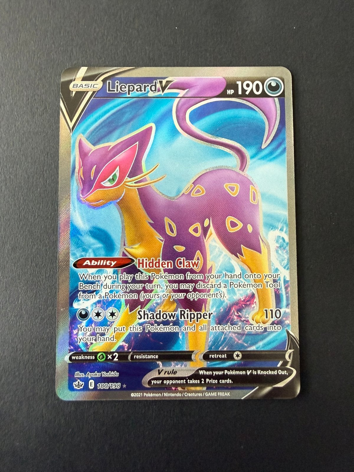 Chilling Reign 180/198 Liepard V, Hobby en Vrije tijd, Verzamelkaartspellen | Pokémon, Ophalen of Verzenden, Nieuw, Losse kaart