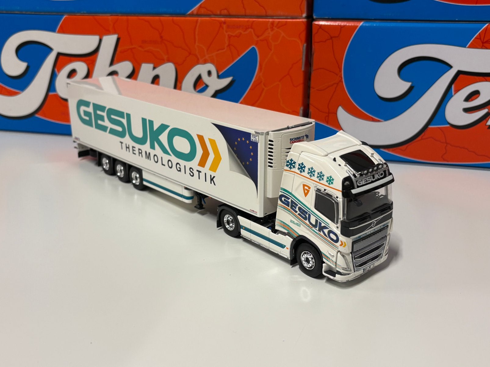 Tekno Gesuko, Hobby en Vrije tijd, Modelauto's | 1:50, Ophalen of Verzenden, Zo goed als nieuw, Bus of Vrachtwagen, Tekno