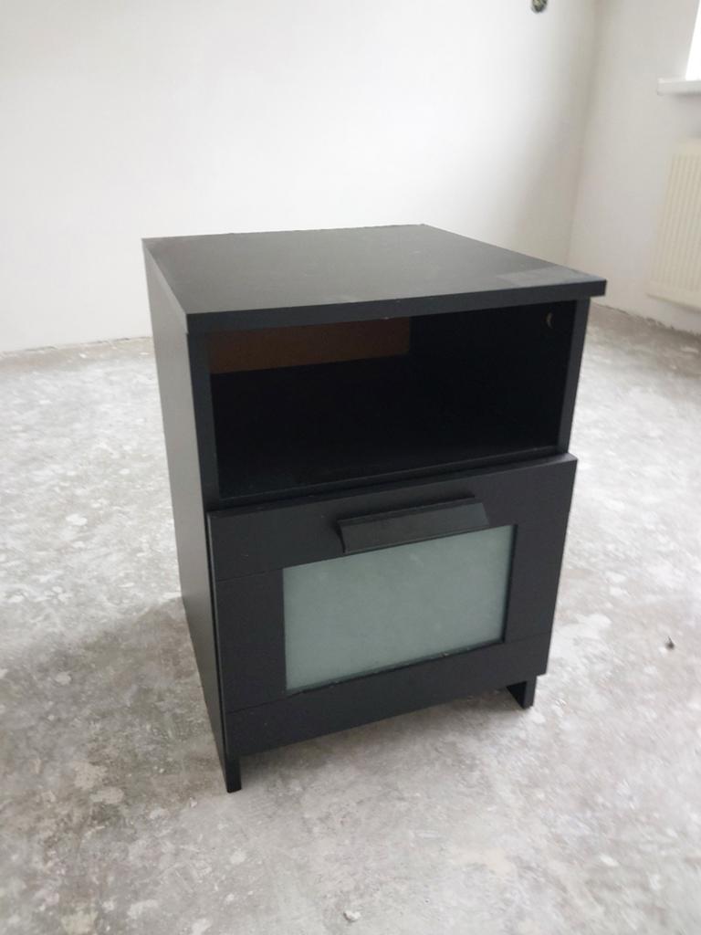Ikea nachtkastje zwart, Ophalen, Minder dan 45 cm