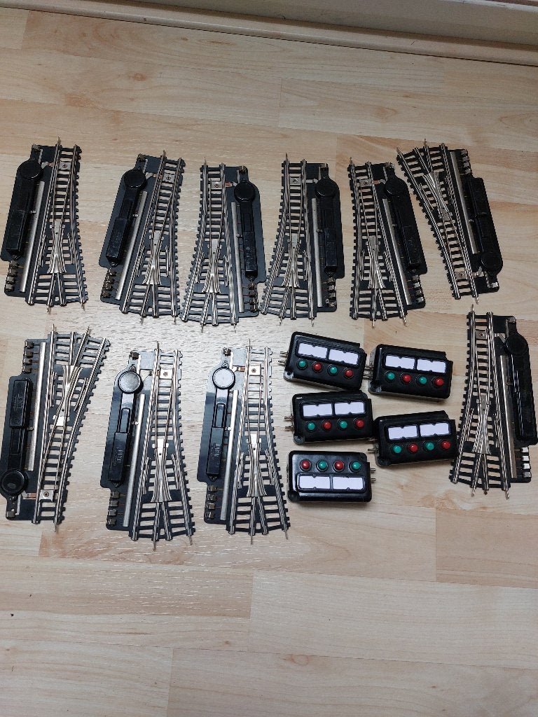 HO wissels met schakel kastjes, Hobby en Vrije tijd, Gebruikt, Gelijkstroom, Rails, Piko