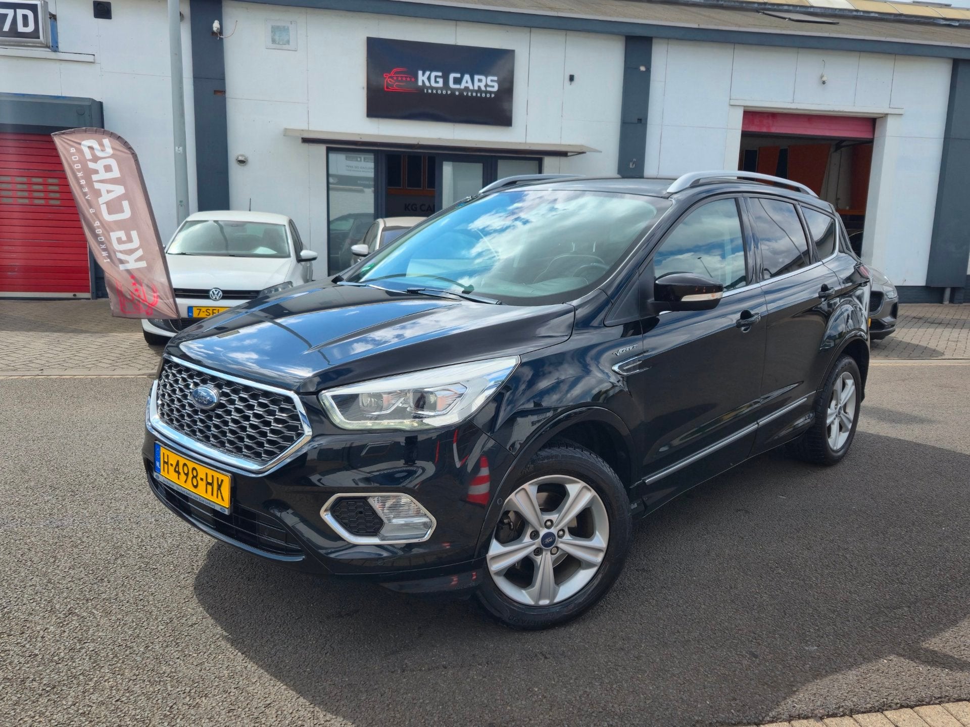 Ford Kuga 1.5 EcoBoost Vignale, Auto's, 4 cilinders, Zwart, Leder, Bedrijf