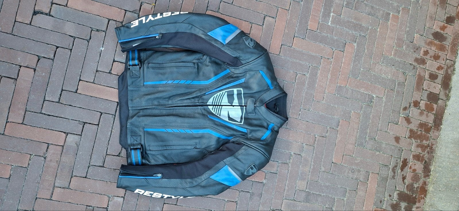 Restyle motorjas maat 48, Motoren, Kleding | Motorkleding, Ophalen, Heren, Jas | leer, Nieuw zonder kaartje