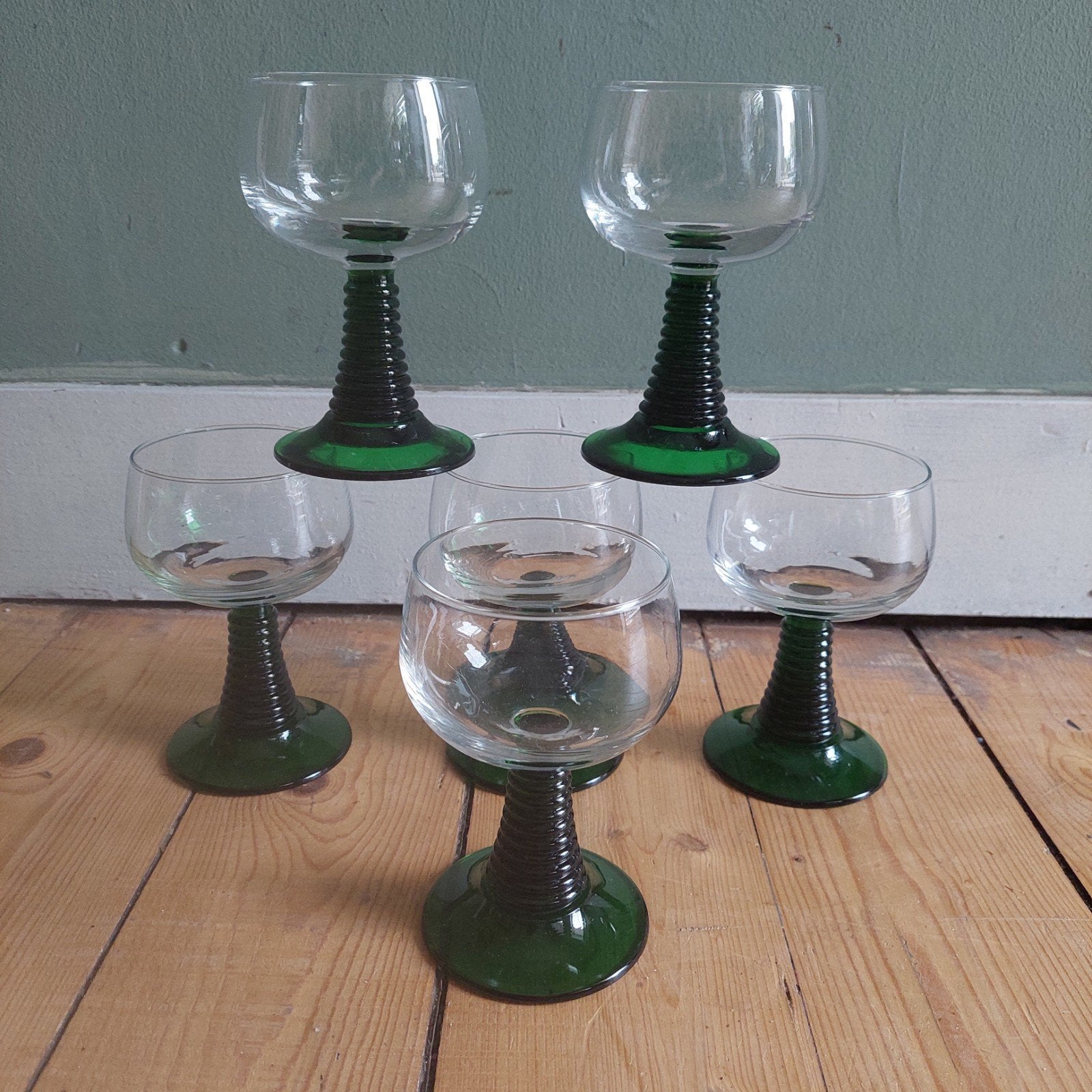 Lucky Vintage Luminarc France roemers groene voet wijnglazen, Verzamelen, Glas en Borrelglaasjes, ., Overige typen, Ophalen of Verzenden