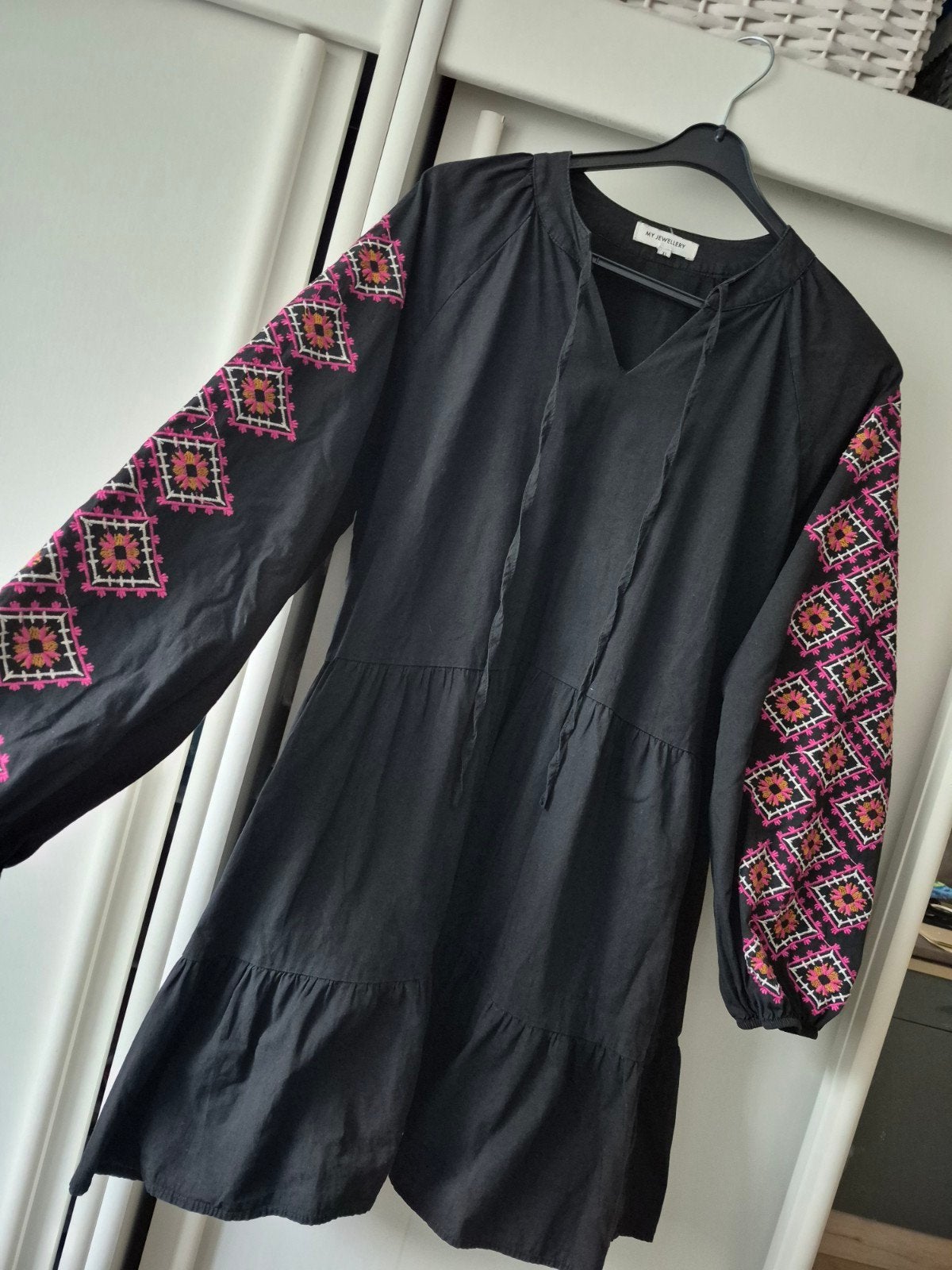 Zwart stroken jurkje xl embroidered mouwen aztec borduursel, Kleding | Dames, Jurken, My Jewellery, Zwart, Maat 46/48 (XL) of groter